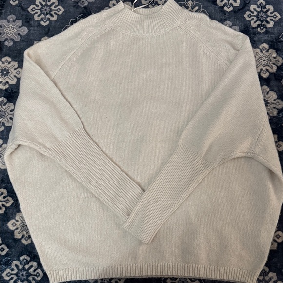 Rachel Zoe Women's Cream Crewneck Sweater - Picture 1 of 3